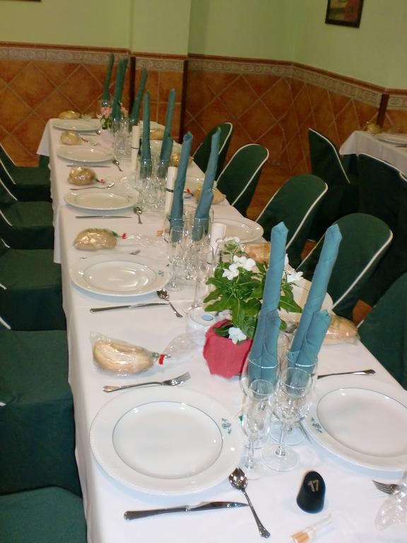 Hostal Las Tres Jotas Alcaracejos Eksteriør bilde