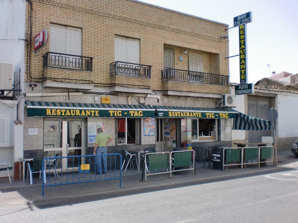 Hostal Las Tres Jotas Alcaracejos Eksteriør bilde